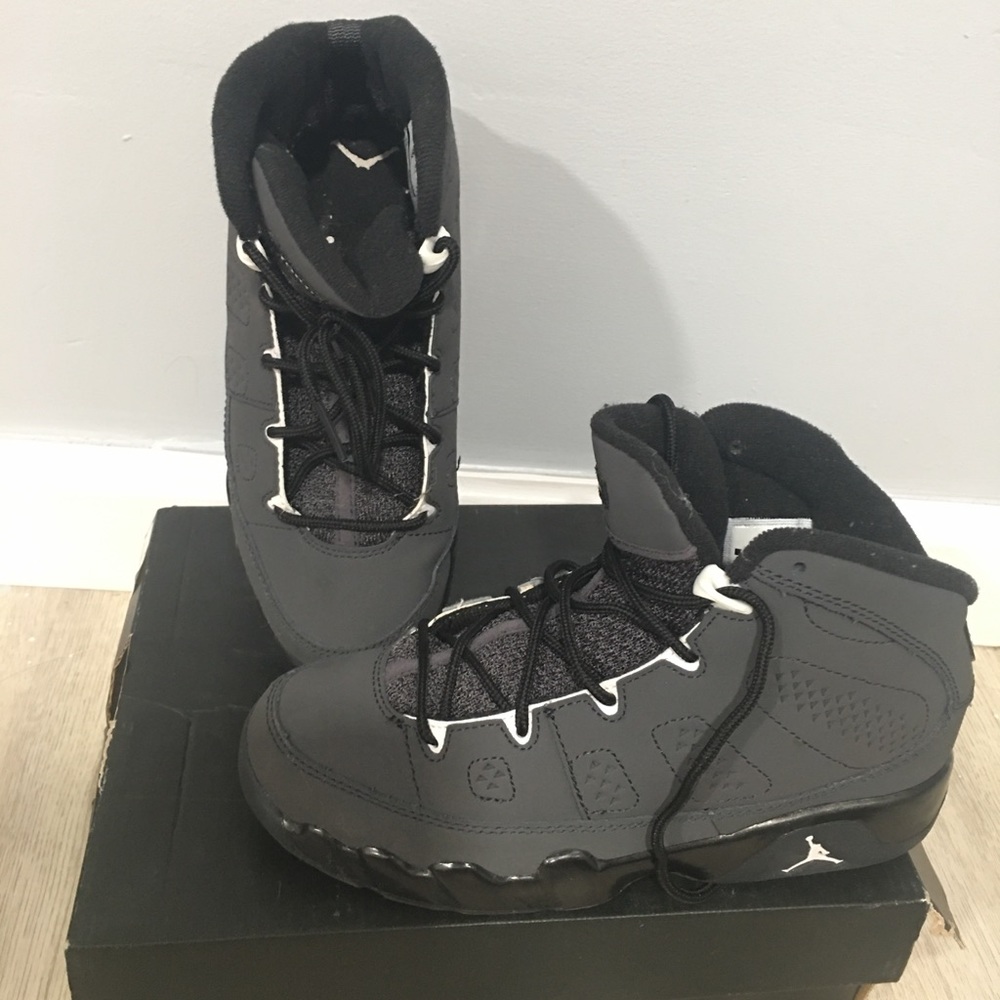 Air Jordan  9 Retro ☄️